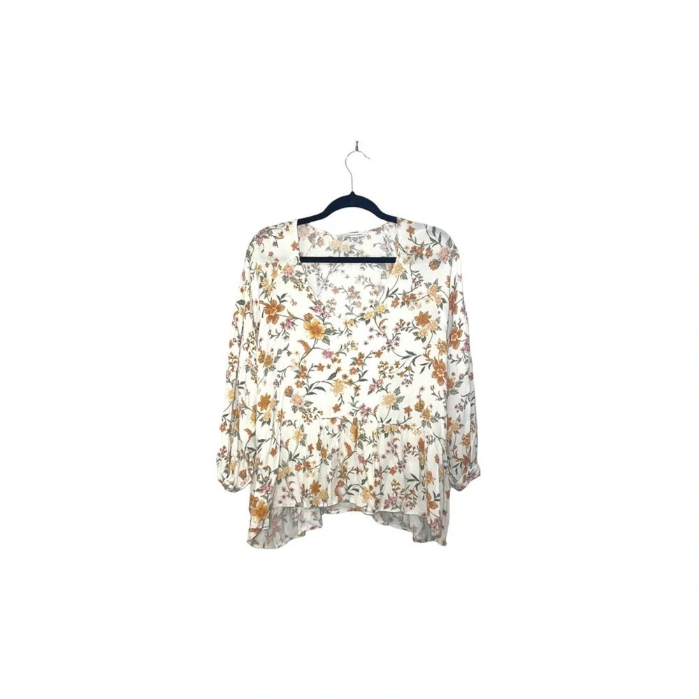 American Eagle Floral Print Peplum Top Cream V-neck Long Sleeve Medium Women’s
